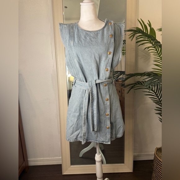 Zara Light Blue Denim Mini Dress with Gold Buttons - Picture 2 of 11